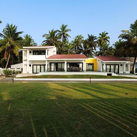 Seascape By Ewa Properties Malpe Exteriör bild